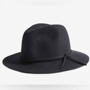 BNWT Joe Fresh 100% wool hat